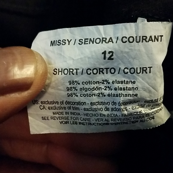 GLORIA VANDERBILT SLIMMING BLK JEANS. 12 - Picture 5 of 8